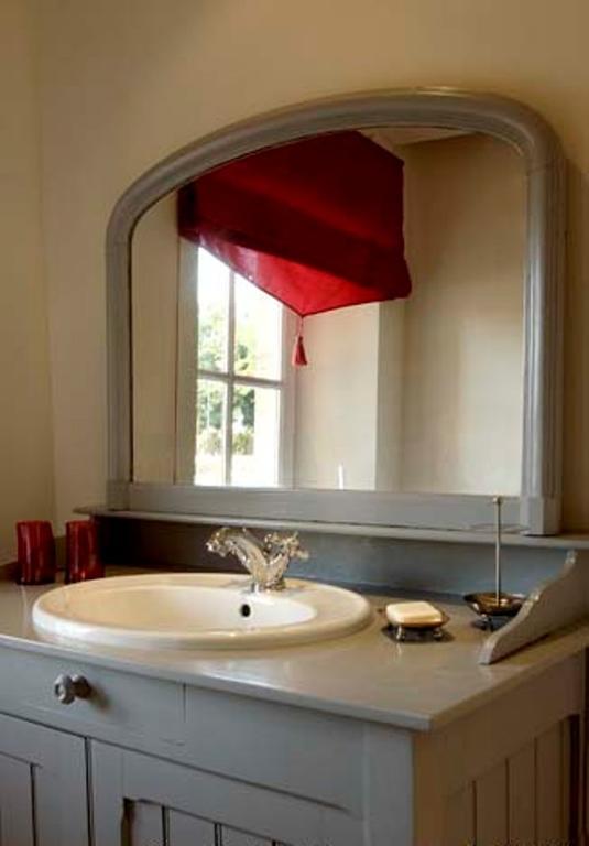 La Maison De Pradier Pugnac Esterno foto