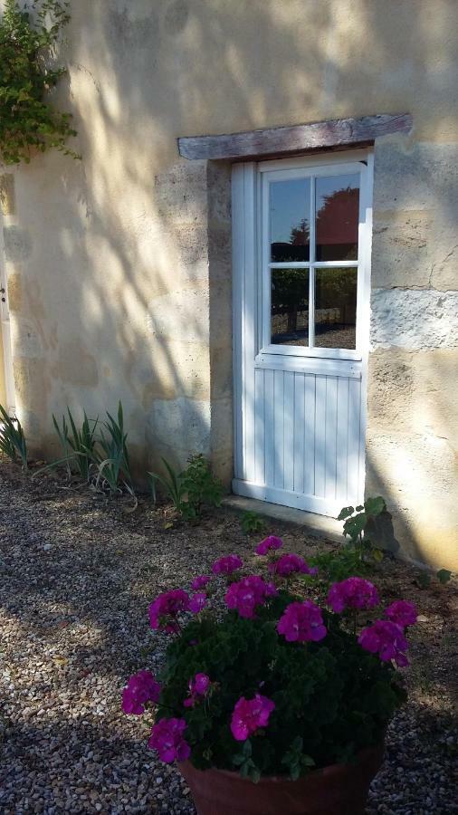 La Maison De Pradier Pugnac Esterno foto